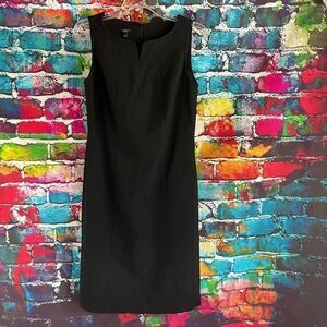Talbots Black Sleeveless V-Neck Sheath Style Dress Size 6 Lined